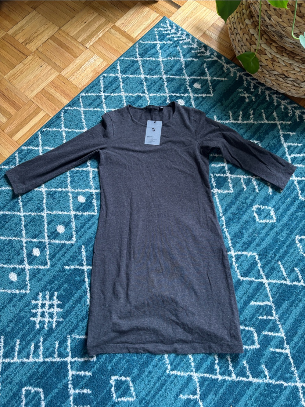 Uniqlo Women’s Charcoal Gray Long Sleeve shirt dress